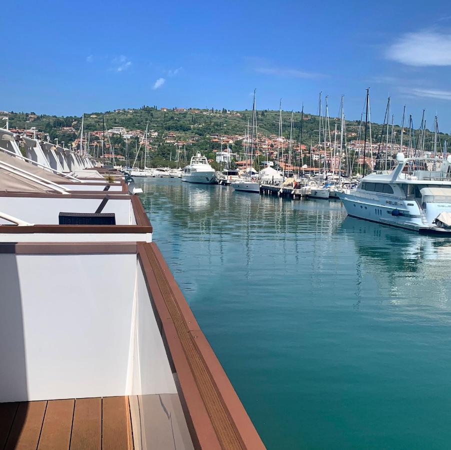 Bellavista Houseboat Apartment Portorose Exterior foto