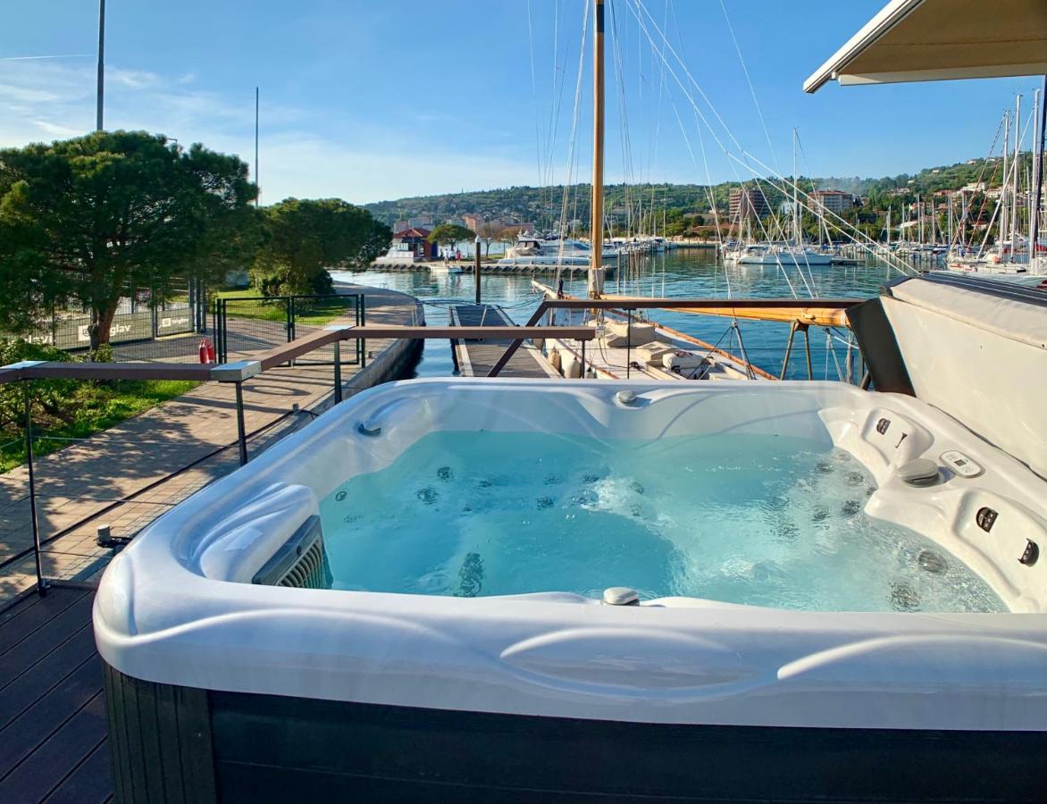 Bellavista Houseboat Apartment Portorose Exterior foto