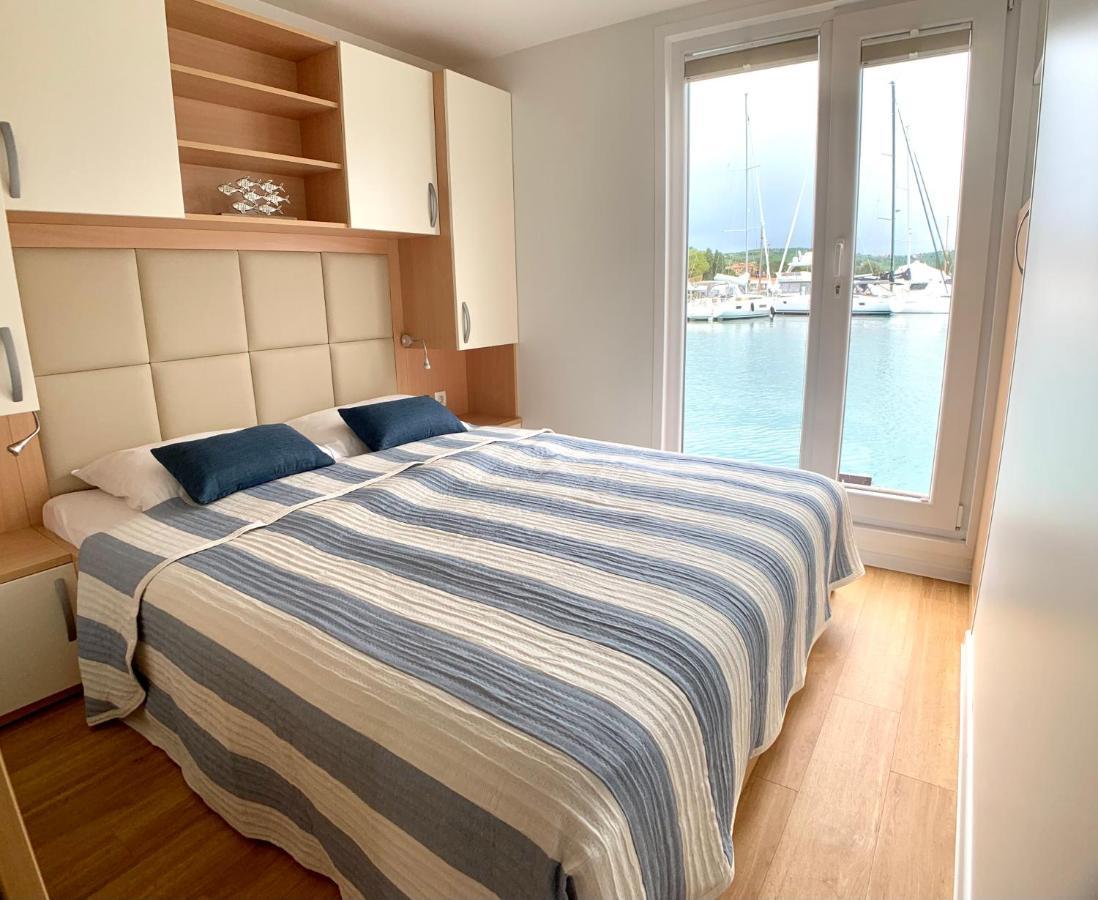 Bellavista Houseboat Apartment Portorose Exterior foto