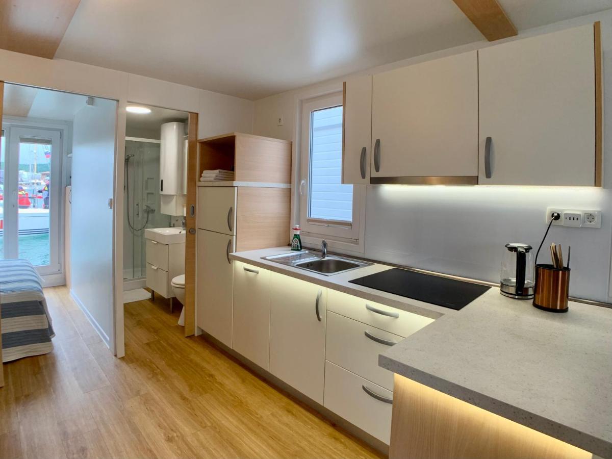 Bellavista Houseboat Apartment Portorose Exterior foto